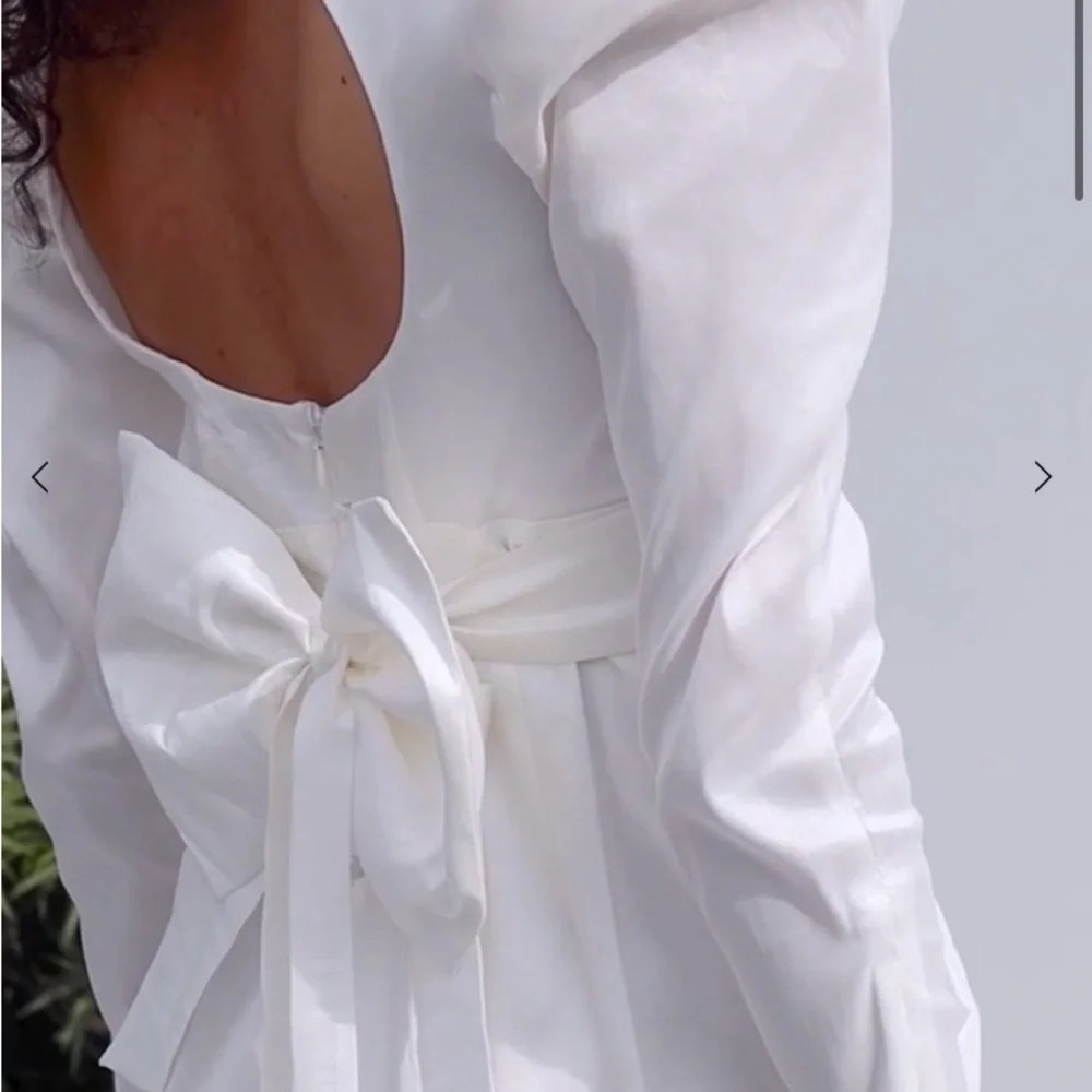 For love and lemons bridal dress line size M - Picture 2 of 3